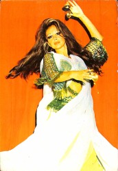 Filiz Akın Kartpostal KRT19043 - Gökçekoleksiyon