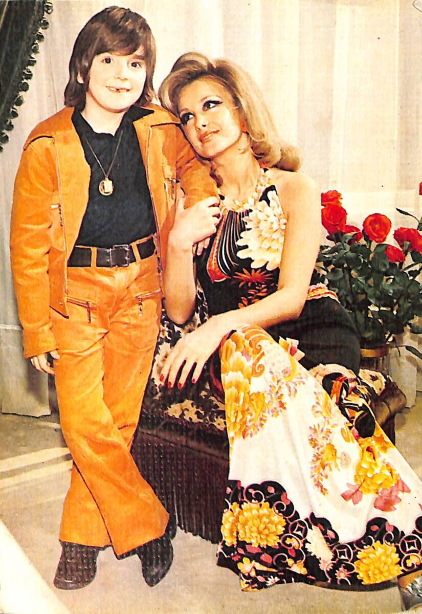 Filiz Akın Kartpostal (Küçük Boy) KRT23913 - 1