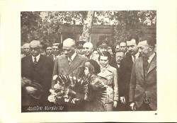 Film Radyo Televizyon ile Eğitim Merkezi – Atatürk Fotoğraf Sayfaları Atatürk Mersinde KRT19764 - Gökçekoleksiyon