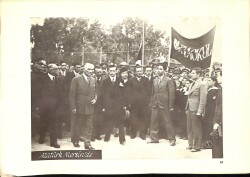 Film Radyo Televizyon ile Eğitim Merkezi – Atatürk Fotoğraf Sayfaları Atatürk Mersinde KRT19777 - Gökçekoleksiyon