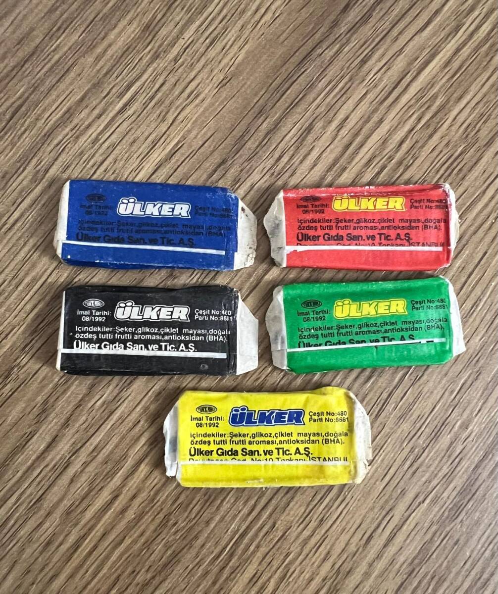 FİNAL 92 (ÜLKER) Ünlü Futbolcular Serisi Beş Farklı Renk Lot# SKZ1919 - 4