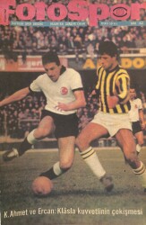 Fotospor Dergisi 4 Eylül 1967 Sayı 52 - Galatasaraylılar , Spor Yazarlarının Dev Kupası İle NDR86096 - Gökçekoleksiyon