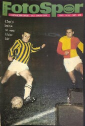 Fotospor Haftalık Spor Dergisi 11 Kasım 1969 Sayı 166 - G.Tepeyi İzmirde 1-0 Yenen F.Bahçe Lider, Mersinli Refik, Cemil NDR86040 - Gökçekoleksiyon