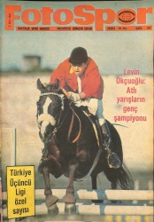 Fotospor Haftalık Spor Dergisi 2 Ekim 1967 Sayı 56 - Levin Okçuoğlu, Türkiye Üçüncü Ligi Özel Sayısı NDR86100 - Gökçekoleksiyon