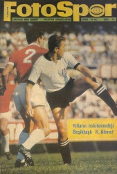 Fotospor Haftalık Spor Dergisi 5 Şubat 1968 Sayı 74 - Yılların Eskitemediği Beşiktaşlı K. Ahmet, Beşiktaş Vefayı Yenerken Farukun Attığı Gol NDR86054 - Gökçekoleksiyon