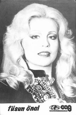 Füsun Önal Siyah Beyaz Kartpostal (Küçük Boy) KRT18246 - 1