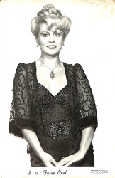 Füsun Önal Siyah Beyaz Kartpostal (Küçük Boy) KRT23792 - Gökçekoleksiyon