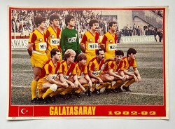 Galatasaray Oyuncu Kadrosu 1982 - 1983 Kartpostal KRT11114 - Gökçekoleksiyon