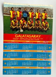 Galatasaray Oyuncu Kadrosu Ve 1985 Takvimi Kartpostal KRT7943 - Gökçekoleksiyon