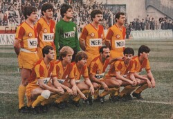 Galatasaray 1982-1983 Takım Oyuncuları Kartpostal (Orta Boy) KRT5296 - Gökçekoleksiyon