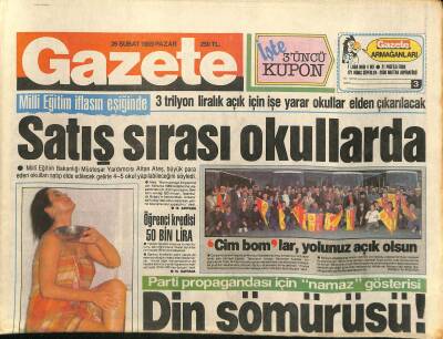 Gazete Gazetesi 26 Şubat 1989 - Parti Propagandası İçin Namaz Gösterisi GZ115748 - 1