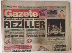Gazete Gazetesi 7 Nisan 1989 - Liderlerden Ekran Şovu , İbrahim Tatlıses Sözünde Durmadı GZ13726 - 2