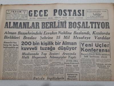 Gece Postası Gazetesi 24 Ocak 1945 - Almanlar Berlini Boşaltıyor GZ71578 - 1