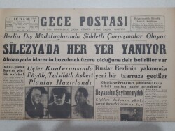 Gece Postası Gazetesi 8 Şubat 1945 - Silezyada Her Yer Yanıyor GZ71555 - 1