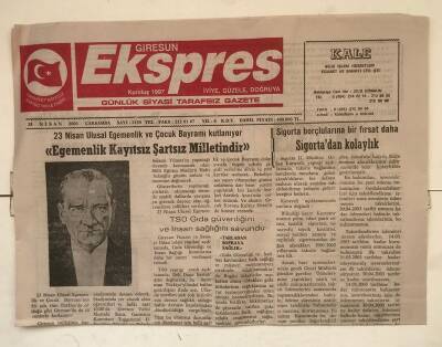 Giresun Ekspres Gazetesi 23 Nisan 2003 - Egemenlik Kayıtsız Şartsız Milletindir GZ7698 - 1