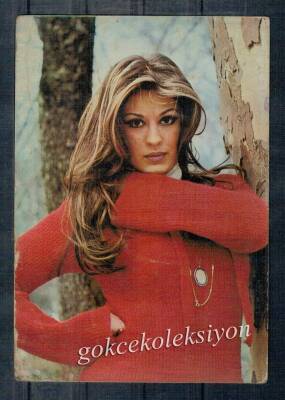 Gülşen Bubikoğlu Kartpostal (Küçük Boy) KRT449 - 1