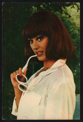 Gülşen Bubikoğlu Kartpostal KRT450 - 1