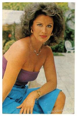Gülşen Bubikoğlu Kartpostal KRT453 - 1