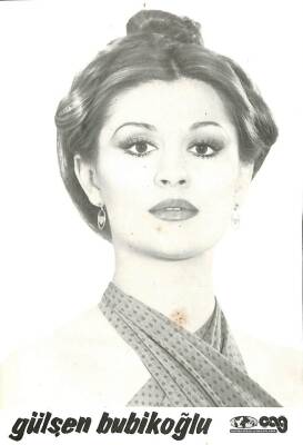 Gülşen Bubikoğlu Orta Boy Kartpostal KRT17107 - 1