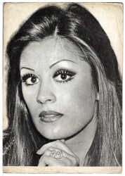 Gülşen Bubikoğlu Orta Boy Kartpostal KRT7633 - Gökçekoleksiyon