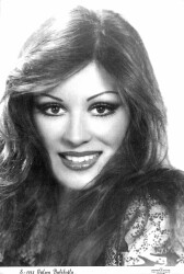 Gülşen Bubikoğlu Orta Boy Siyah Beyaz Kartpostal KRT428 - Gökçekoleksiyon