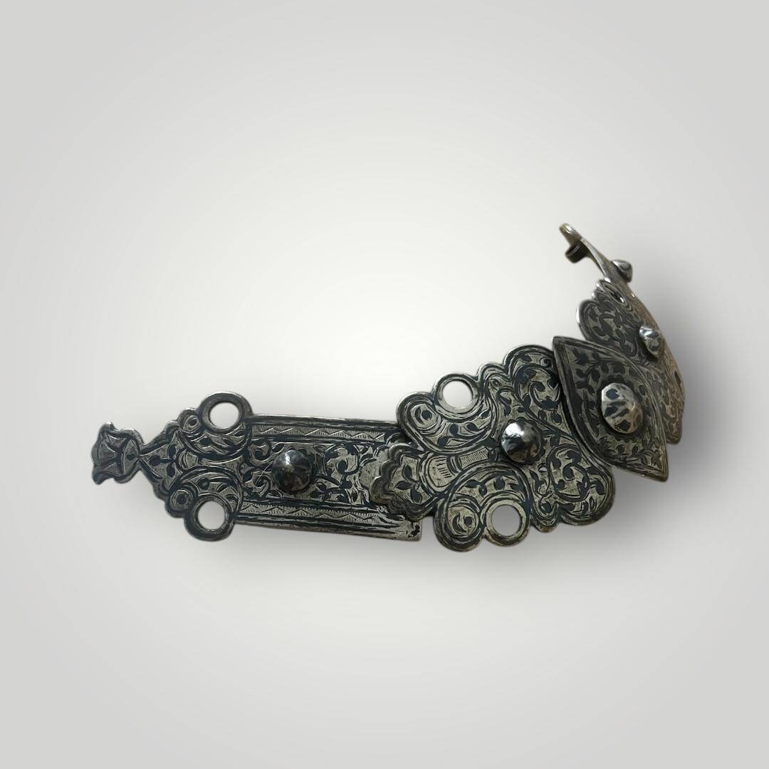 Antika Çerkez İşi Savatlı Altın Vermeyli Damgalı Gümüş Kemer Tokası – Koleksiyonluk AOB5145 - 5