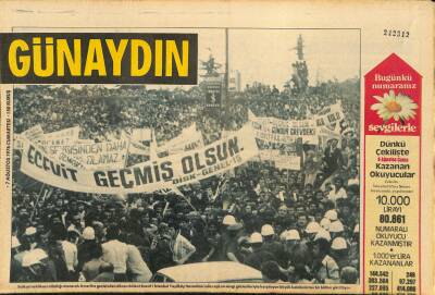 Günaydın Gazetesi 7 Ağustos 1976 - Halk Partisinin Seçim Otobüsü Bir Milyon Liraya Maloldu -Ecevit , Kendisi İçin Deve Kurban Edilmesine İzin Vermedi GZ126085 - 1