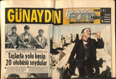 Günaydın Gazetesi Foto Haber Eki 7 Mart 1977 - Bükreşte Yıkılan Binaların Mühendisleri Gözaltına Alındı GZ77810 - 1