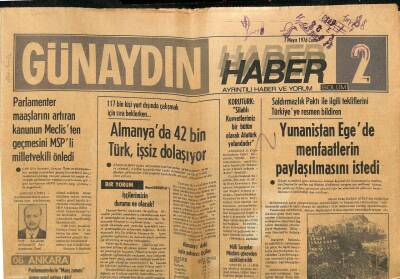 Günaydın Gazetesi Haber 2 Eki 7 Mayıs 1976 - Karamanlis Hükümeti Siyasi Cinayetle İtham Ediliyor GZ102390 - 1
