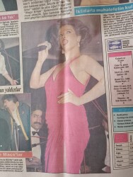 Günaydın Gazetesi Saklambaç Eki 17 Mart 1990 - Uğur Yücel'in Diline Düşenler - Müjde Ar'dan Nasibini Alan Yıldızlar GZ142516 - 2