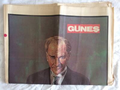 Güneş Gazetesi 10 Kasım 1982 - Atayı Anıyoruz GZ73296 - 1