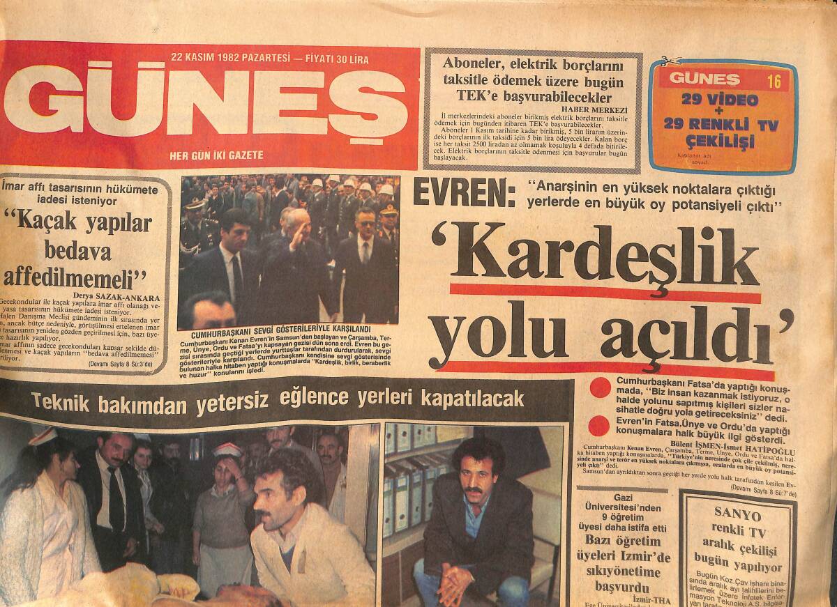 Güneş Gazetesi 22 Kasım 1982 - Taverna Yangınında 8 Kişi Gözaltına Alındı - Gazi Üniversitesinden 9 Öğretim Üyesi İstifa Etti GZ132352 - 1