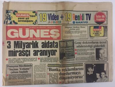 Güneş Gazetesi 25 Aralık 1982 - Ağcayı Hapisten Kaçıran Örgüt Papayı Vur Emrini de Verdi GZ13244 - 1