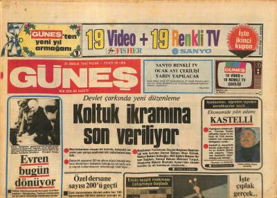 Güneş Gazetesi 26 Aralık 1982 - Deride 83 Modasında Etekler Dizin Üsründe... - Ekonomide Yılın Adamı Kastelli GZ127177 - 1