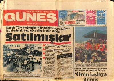 Güneş Gazetesi 4 Kasım 1982 - Emel Sayın 45 Saniyelik Film İçin 2 Saat Poz Verdi GZ87495 - 1