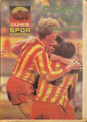 Güneş Gazetesi Spor Eki - Hülya Yiğitalp F.Bahçe'den Umudu Kesmedi - Bayan Oflas Futbol Tutkunu GZ157718 - Gökçekoleksiyon