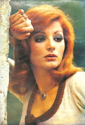 Güngör Bayrak Kartpostal (Küçük Boy) KRT23904 - Gökçekoleksiyon