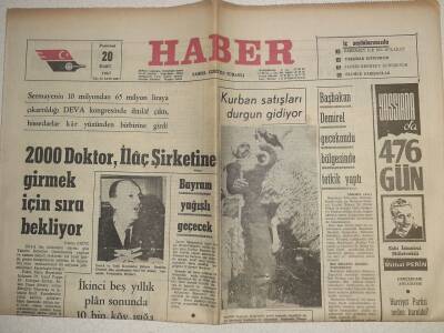 Haber Gazetesi - 20 Mart 1967 - 2000 Doktor İlaç Şirketine Girmek İçin Sıra Bekliyor GZ112477 - 1