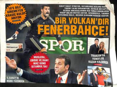 Haber Türk Gazetesi Spor Eki 13 Kasım 2012 - Muslera , Eboue Ve Dany Maç Günü İstanbulda GZ100770 - 2