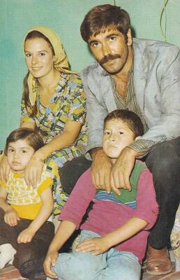 Hakan Balamir - Hülya Koçyiğit Kartpostal KRT10621 - 1