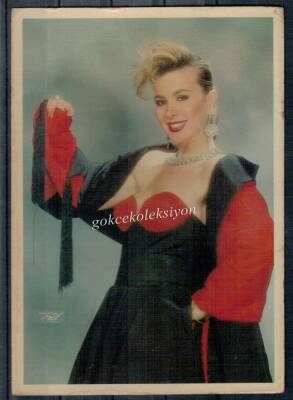Harika Avcı Kartpostal KRT1952 - 1