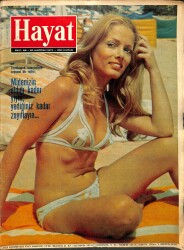 Hayat Dergisi 20 Haziran 1974 Sayı: 26 - Monıque Bertot - Cenk Koray - Anayasanın 3 Sigortası - Kadınlar da Göklere Meydan Okuyor NDR89977 - Gökçekoleksiyon