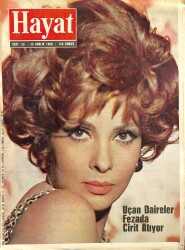 HAYAT DERGİSİ 25 Aralık 1969 Sayı: 53 - Kapak : Gina Lollobrigida - Uzay'da Uçan Daireler Gene Cirit Atıyor... - Cemiyet Haberleri NDR88496 - Gökçekoleksiyon