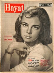 HAYAT Dergisi 27 Şubat 1959 Sayı: 9 - Kapak: Lorella De Luca - Bütün Hususiyetleriyle Kraliçe Elizabeth Ve Kocası Prens Philip NDR89003 - Gökçekoleksiyon
