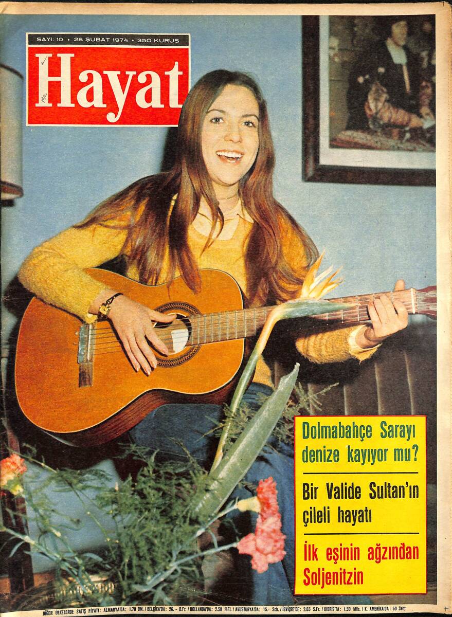 Hayat Dergisi 28 Şubat 1974 Sayı: 10 - Kapak: Yasemin Kumral - Dolmabahçe Sarayı Denize Kayıyor Mu - Nilüfer, Yasemin Ve Ayla NDR90045 - 1