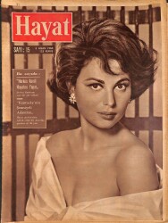 HAYAT DERGİSİ 8 Nisan 1960 Sayı: 15 - Kapak: Haya Harareet - İngiltere Kraliçesi 2. Elizabeth İle Minimini Yavrusu - Brigitte Bardot Ve Henri Vidol NDR88958 - Gökçekoleksiyon