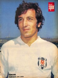 Hayat Dergisi Beşiktaş Futbolcu Sinan Poster KRT21139 - Gökçekoleksiyon