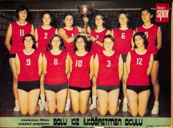 Hayat Dergisi Bolu Kız İlköğretmen Okulu Voleybol Takımı Oyuncu Kadrosu Poster KRT21153 - Gökçekoleksiyon
