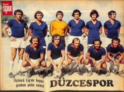 Hayat Dergisi Düzcespor Oyuncu Kadrosu Poster KRT21084 - Gökçekoleksiyon