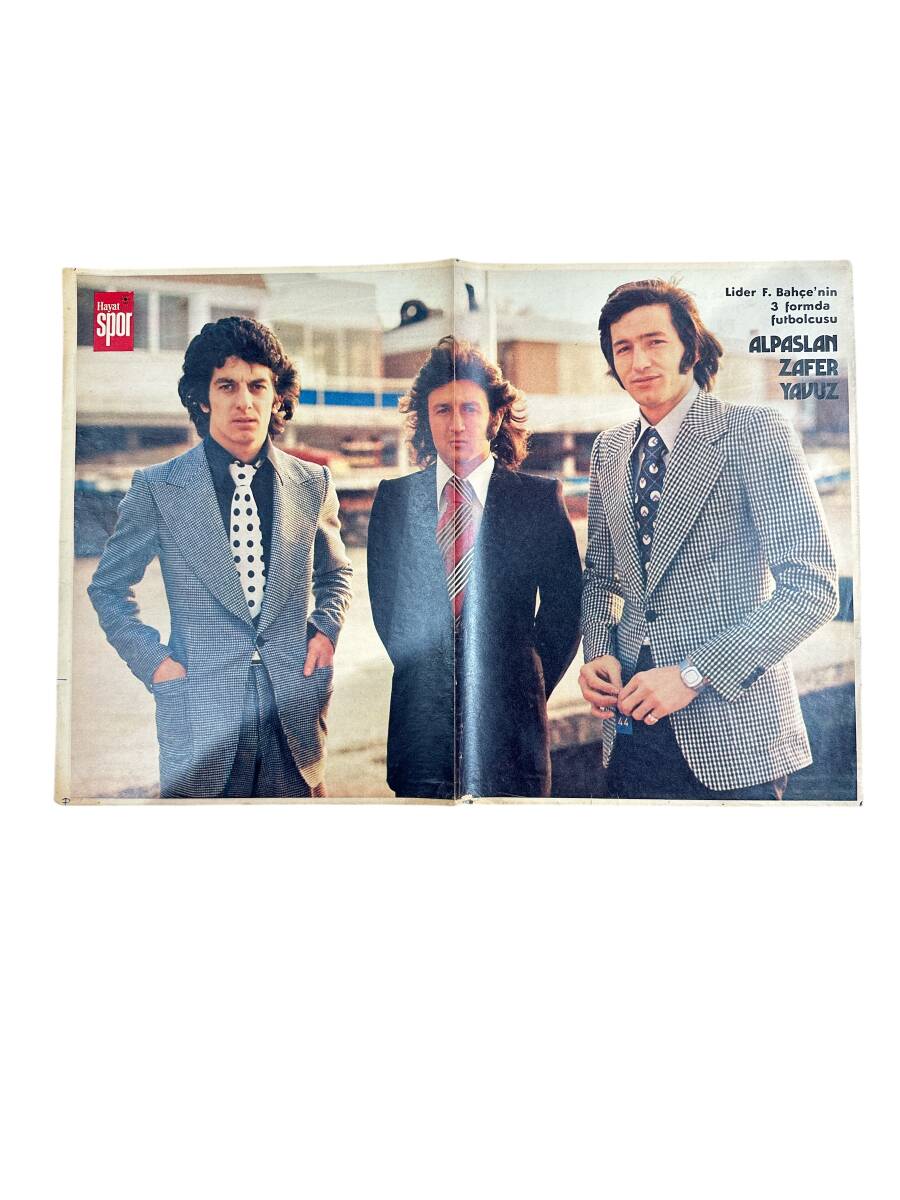 Hayat Dergisi Fenerbahçe Oyuncuları Alpaslan-Zafer-Yavuz Poster KRT23295 - 1
